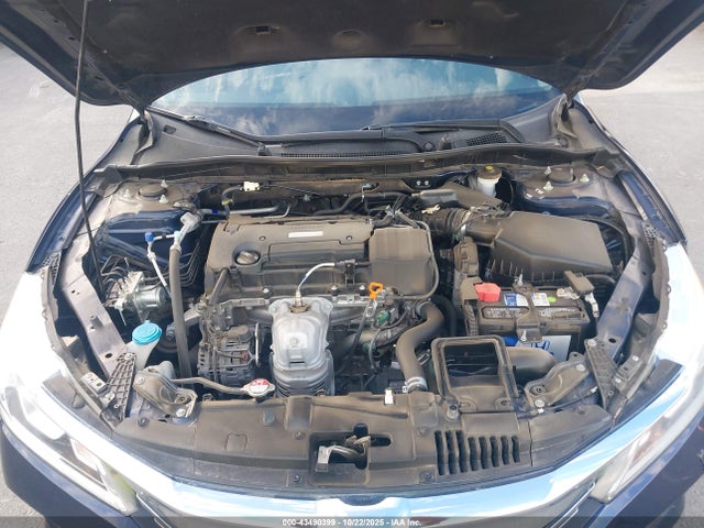 1HGCR2F35HA284426 Honda k24w1