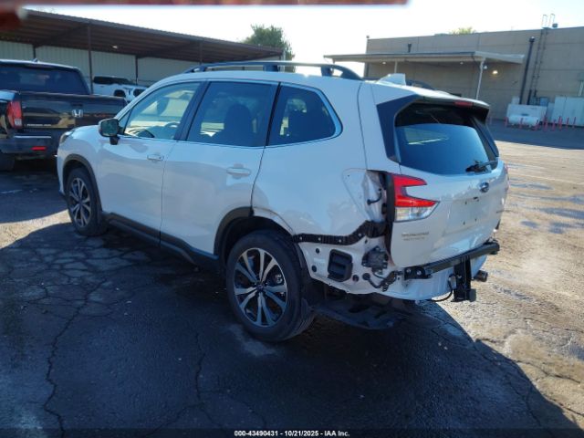 2023 SUBARU FORESTER JF2SKAPC5PH427549 Photo 2