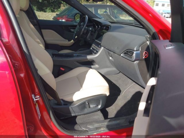 2019 JAGUAR F-PACE SADCJ2GX7KA367844 Photo 4