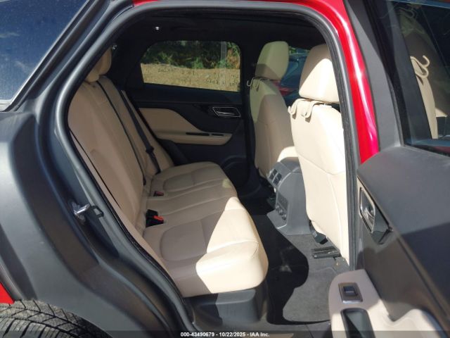 2019 JAGUAR F-PACE SADCJ2GX7KA367844 Photo 7
