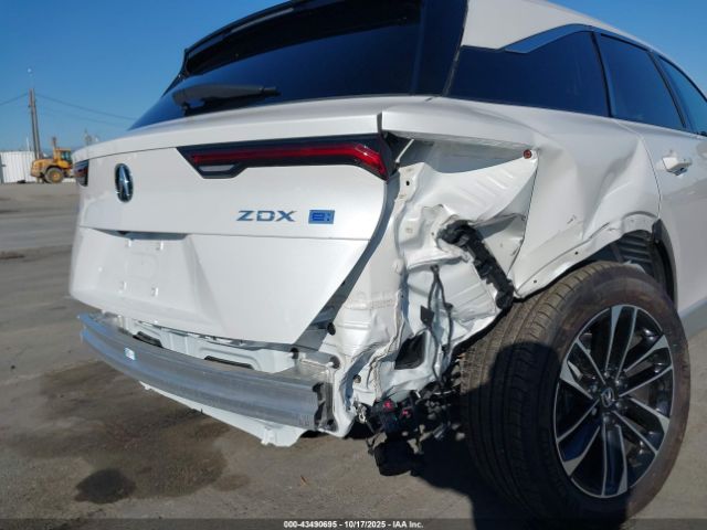 2024 ACURA ZDX 4W5KHMRK8RZ506801 Photo 5