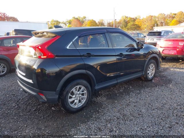 2018 MITSUBISHI ECLIPSE CROSS JA4AT3AA2JZ065573 Photo 3