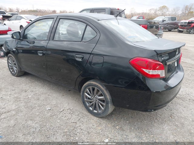 2017 MITSUBISHI MIRAGE G4 ML32F4FJ4HHF12426 Photo 2