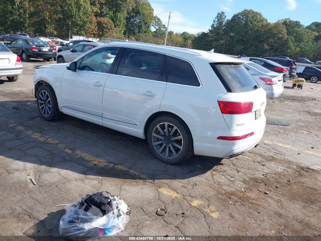2017 AUDI Q7 WA1VAAF78HD007757 Photo 2