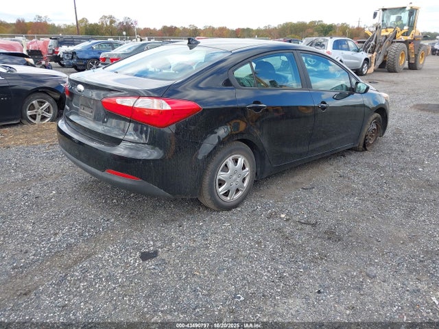 2014 KIA FORTE KNAFK4A67E5185329 Photo 3