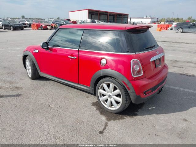 2009 MINI COOPER S WMWMF73589TW84806 Photo 2