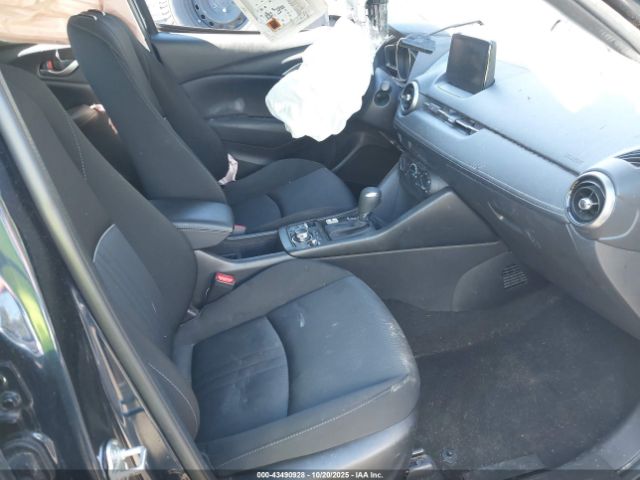 2019 MAZDA CX-3 JM1DKDB77K1459875 Photo 4