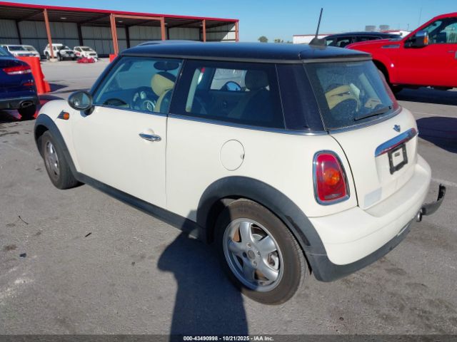 2009 MINI COOPER WMWMF33519TW79049 Photo 2