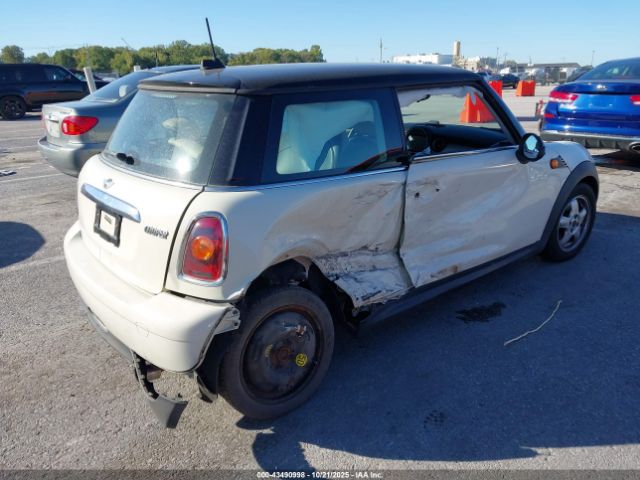 2009 MINI COOPER WMWMF33519TW79049 Photo 3