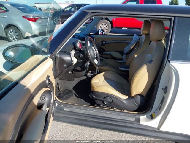 2009 MINI COOPER WMWMF33519TW79049 Photo 4