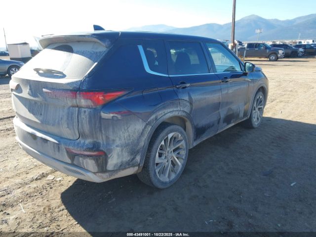 2022 MITSUBISHI OUTLANDER JA4J4UA85NZ068389 Photo 3