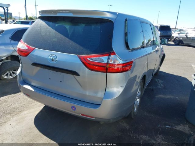 2017 TOYOTA SIENNA 5TDZZ3DC6HS841980 Photo 3