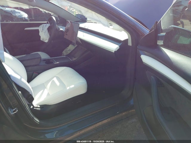 2021 TESLA MODEL 3 5YJ3E1EB5MF980685 Photo 4