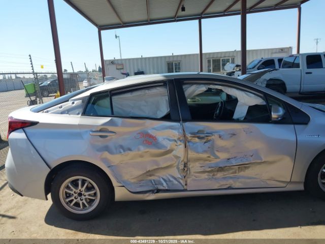 2022 TOYOTA PRIUS JTDKAMFUXN3178835 Photo 5