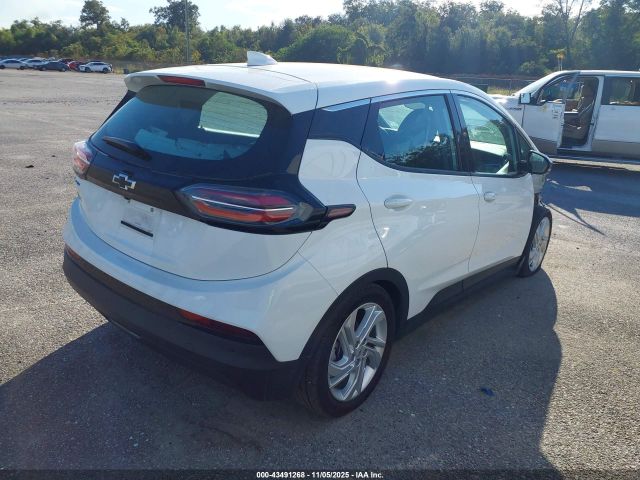 2023 CHEVROLET BOLT EV 1G1FW6S01P4110673 Photo 3