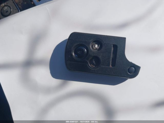 2007 ACURA RL JH4KB165X7C003751 Photo 10