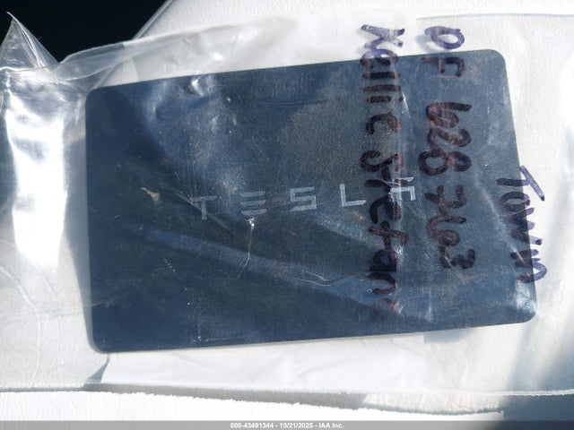 2023 TESLA MODEL Y 7SAYGDEE0PF628763 Photo 10