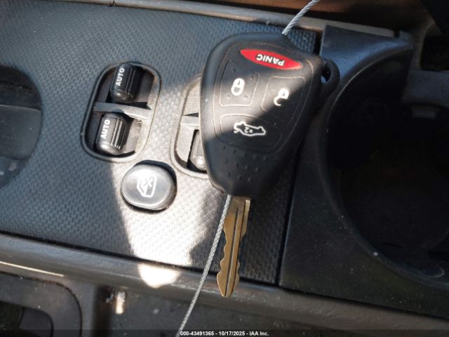 2005 JEEP LIBERTY 1J4GK48K55W621500 Photo 10