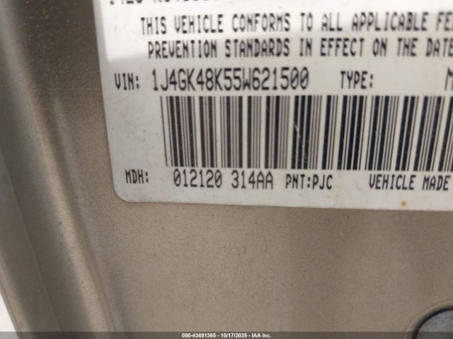 2005 JEEP LIBERTY 1J4GK48K55W621500 Photo 8