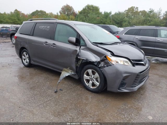 2018 TOYOTA SIENNA 5TDKZ3DC2JS909120