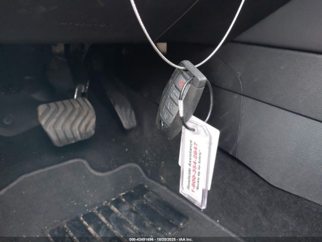 2025 MITSUBISHI OUTLANDER JA4J4VA83SZ016874 Photo 10