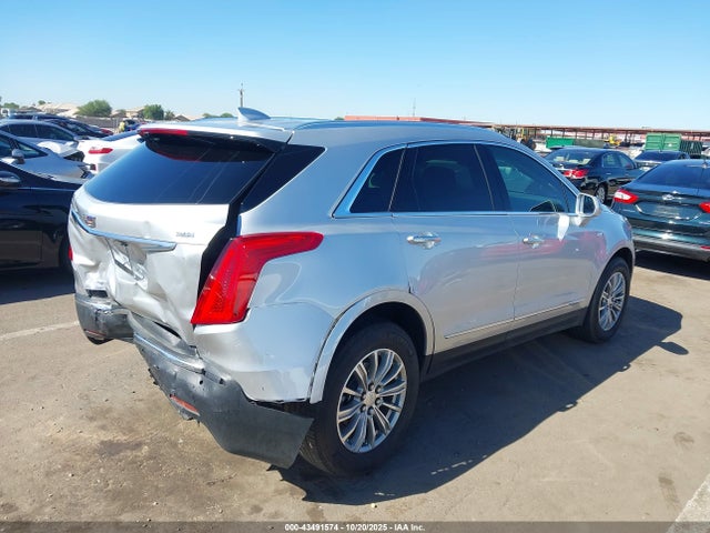 2018 CADILLAC XT5 1GYKNCRS5JZ243004 Photo 3