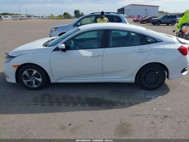2HGFC2F69KH568918 Honda Civic Lx