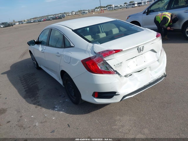 2HGFC2F69KH568918 Honda Civic Lx