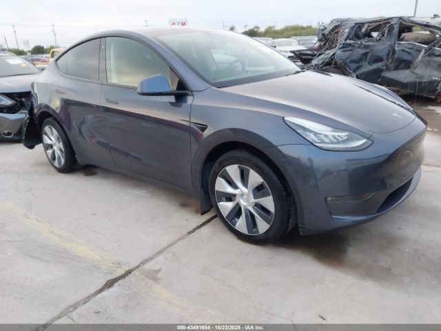 2022 TESLA MODEL Y 7SAYGDEE1NF450326