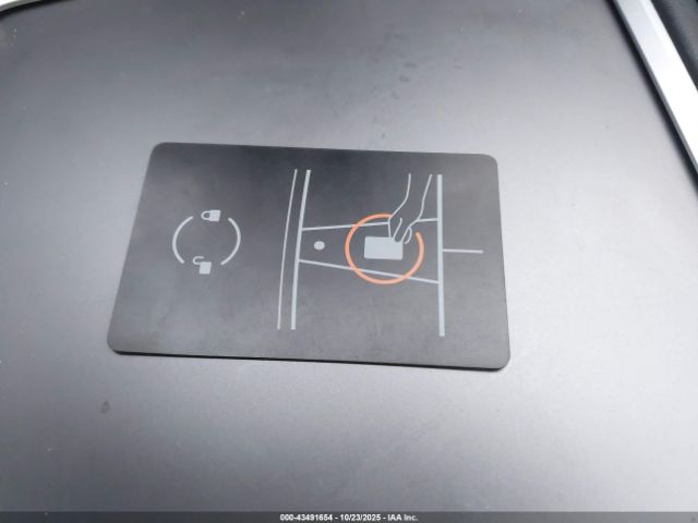 2022 TESLA MODEL Y 7SAYGDEE1NF450326 Photo 10