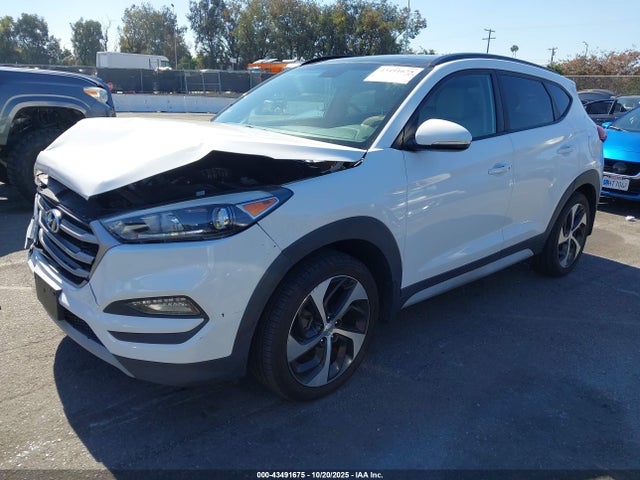 2018 HYUNDAI TUCSON KM8J3CA28JU755304 Photo 1