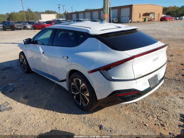 2023 KIA EV6 KNDC44LA6P5125871 Photo 2