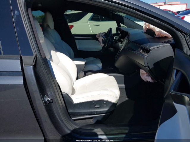 2018 TESLA MODEL X 5YJXCBE43JF107267 Photo 4