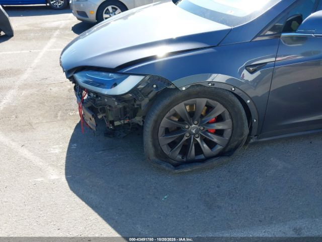 2018 TESLA MODEL X 5YJXCBE43JF107267 Photo 5