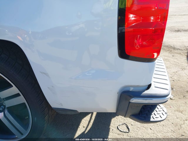 Chevrolet Silverado 1500 Custom 2018 3GCPCPECXJG576631 Image 14