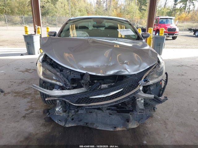 1C3CCCAB1FN633029 Chrysler 200