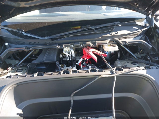 2026 TESLA MODEL Y 7SAYGDEE2TF364441 Photo 9