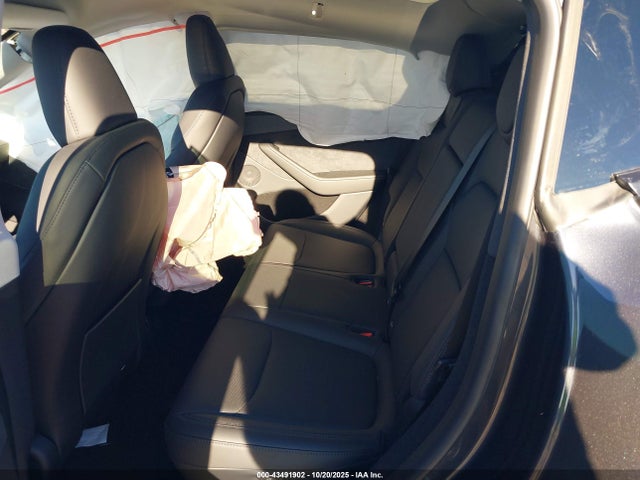 2026 TESLA MODEL Y 7SAYGDEE2TF364441 Photo 7