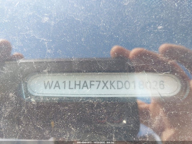 2019 AUDI Q7 WA1LHAF7XKD018026 Photo 8