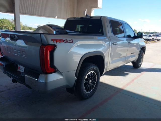 2024 TOYOTA TUNDRA 5TFLA5DB1RX132370 Photo 3