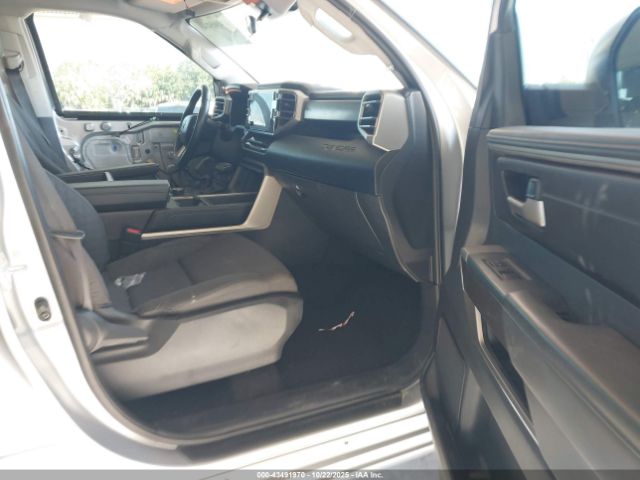 2024 TOYOTA TUNDRA 5TFLA5DB1RX132370 Photo 4