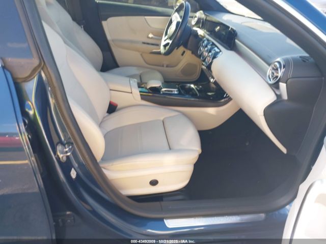 2020 MERCEDES-BENZ CLA 250 W1K5J4GBXLN089574 Photo 4
