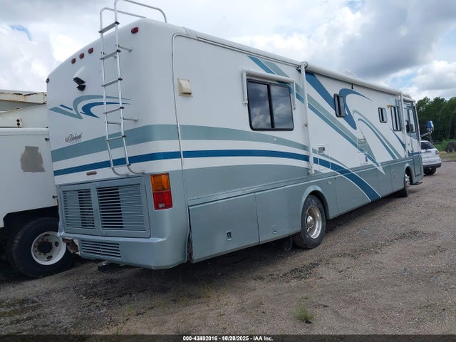 2002 Roadmaster Rail Dyanaster მანქანა იყიდება აუქციონზე, vin: 1RF12051222016667, აუქციონის ნომერი: 43492016