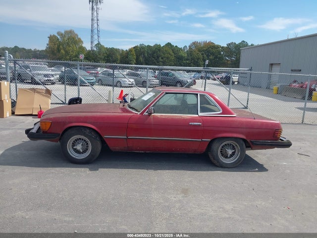 1977 Mercedes C250 მანქანა იყიდება აუქციონზე, vin: 10704412039474, აუქციონის ნომერი: 43492023