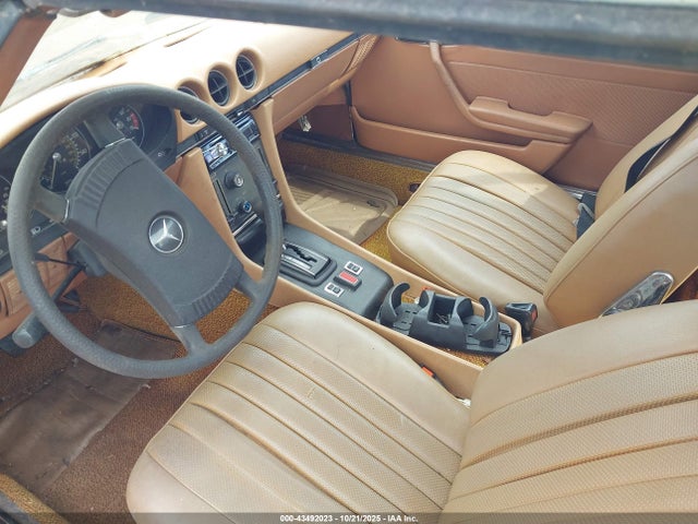 1977 Mercedes C250 მანქანა იყიდება აუქციონზე, vin: 10704412039474, აუქციონის ნომერი: 43492023