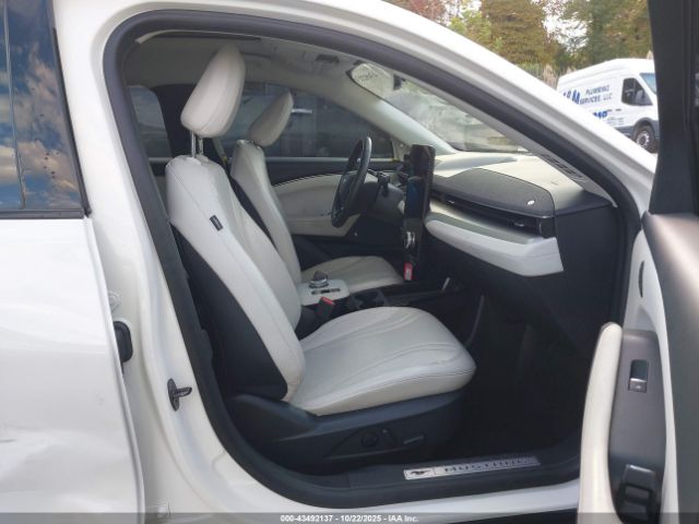 2022 FORD MUSTANG MACH-E 3FMTK3SS9NMA05110 Photo 4