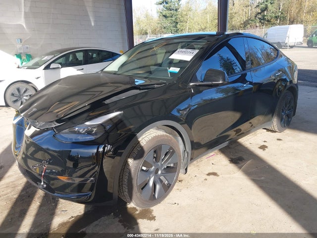 2024 TESLA MODEL Y 7SAYGAEE7RF185481 Photo 1