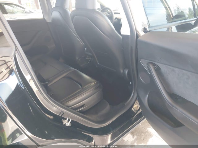2024 TESLA MODEL Y 7SAYGAEE7RF185481 Photo 7