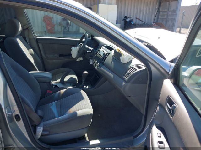 2005 TOYOTA CAMRY 4T1BE32K75U405195 Photo 4