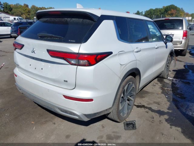 2024 MITSUBISHI OUTLANDER JA4J4VA82RZ026354 Photo 3
